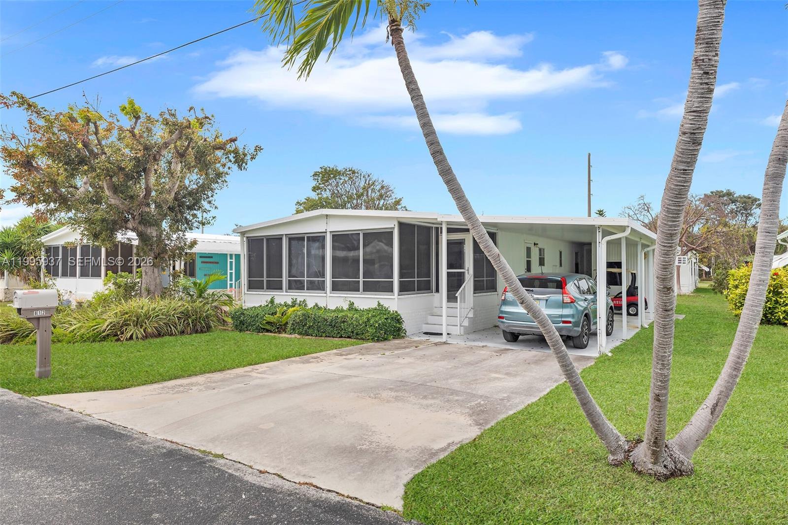 812 S Silver Cir
