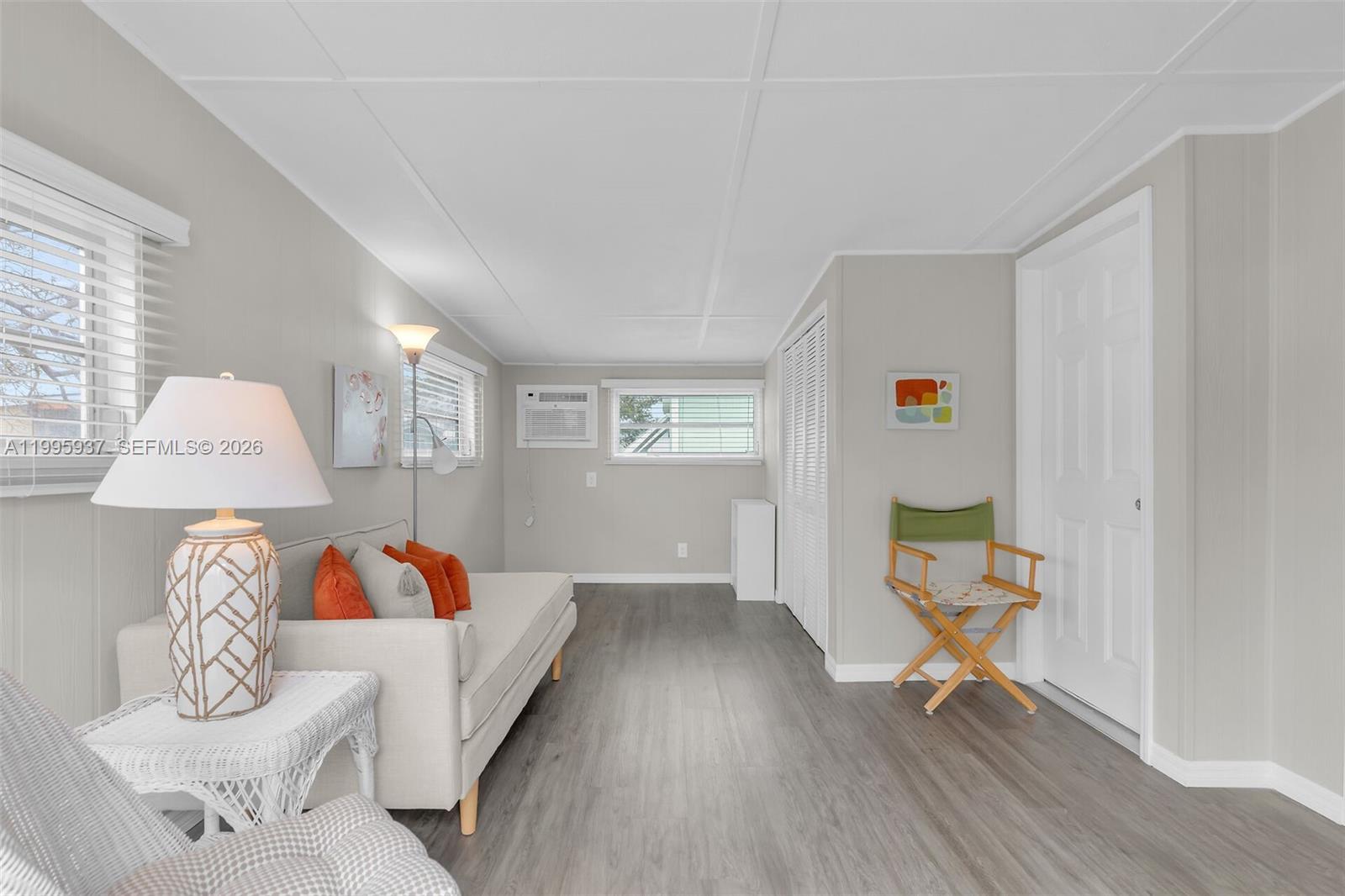 812 S Silver Cir