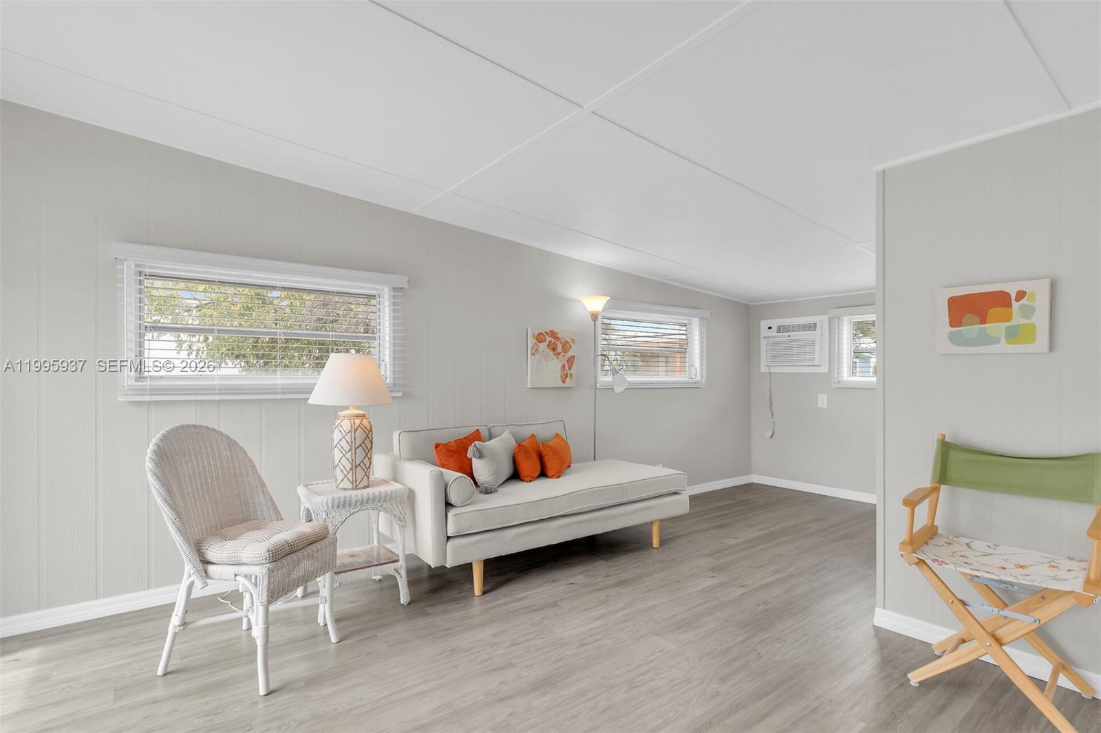 812 S Silver Cir