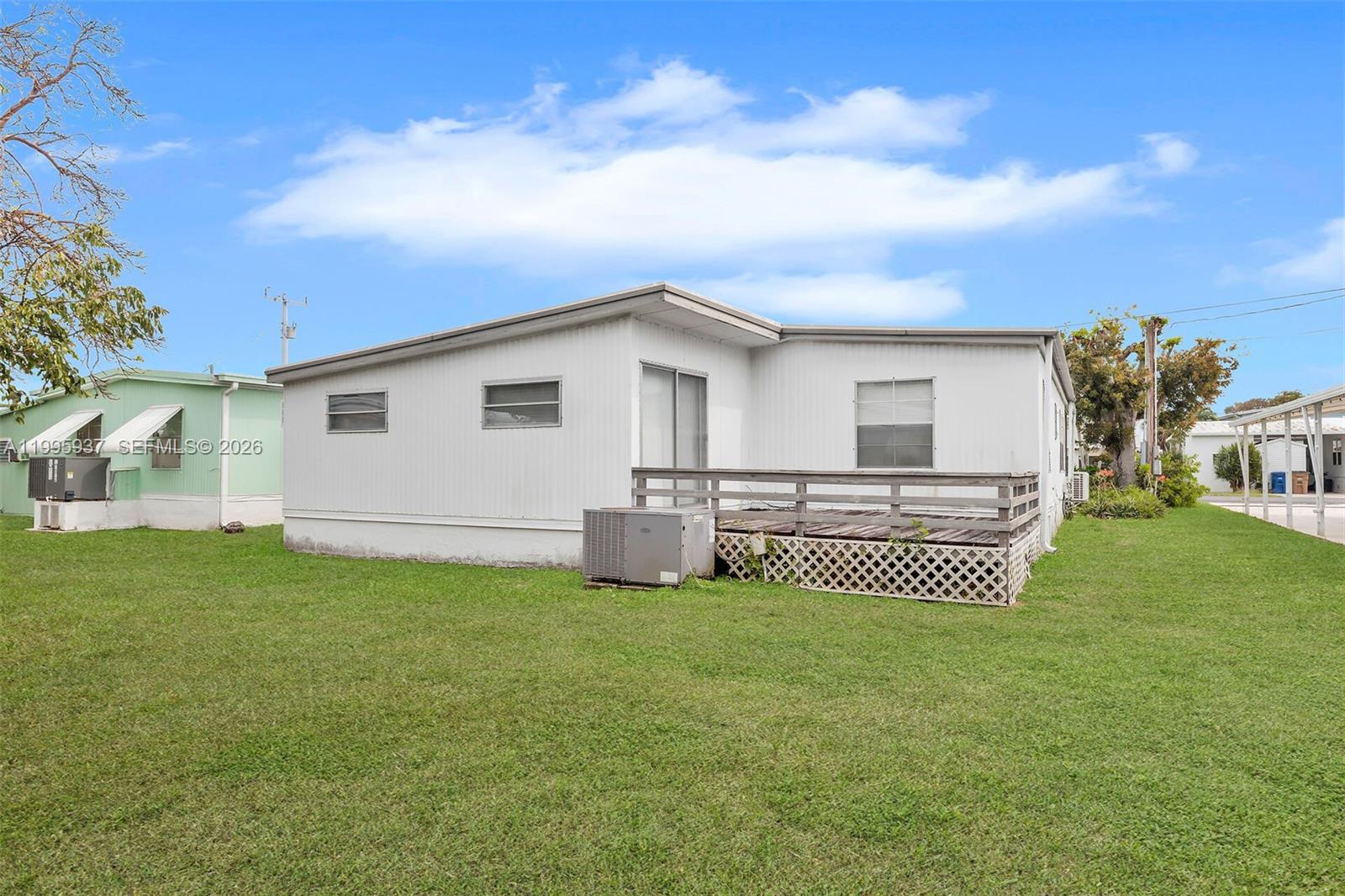 812 S Silver Cir