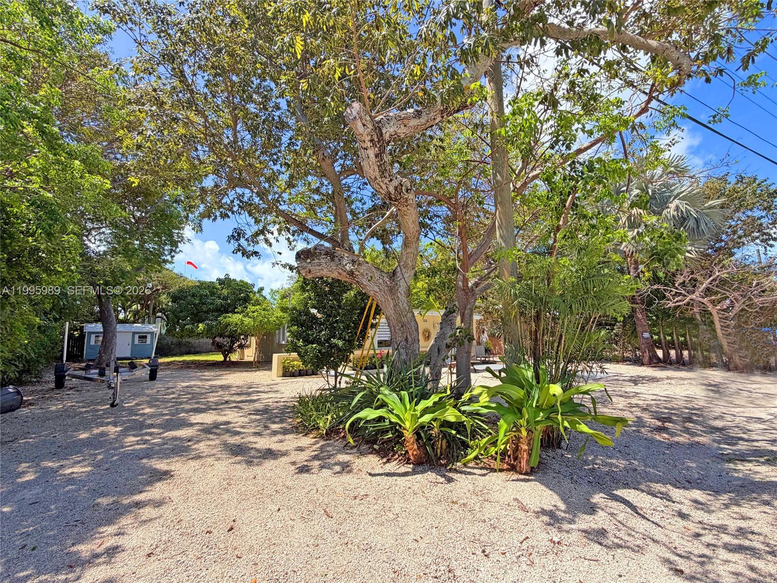 158 Pearl Ave