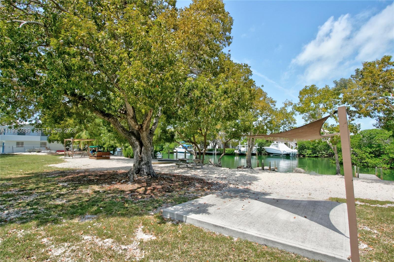 158 Pearl Ave