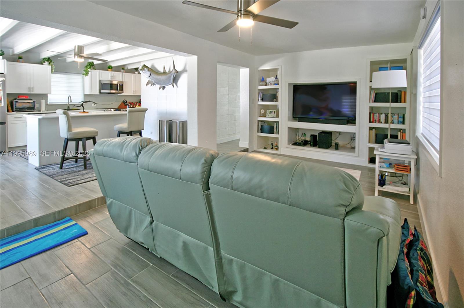 158 Pearl Ave
