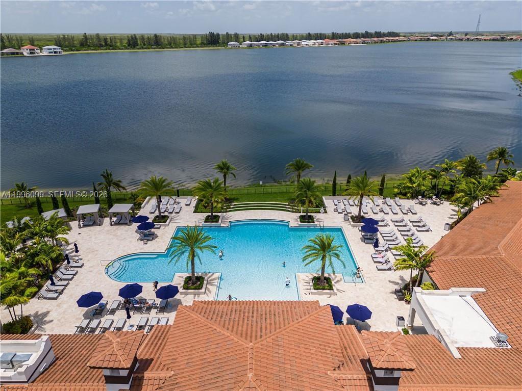 9150 Parkland Bay Dr