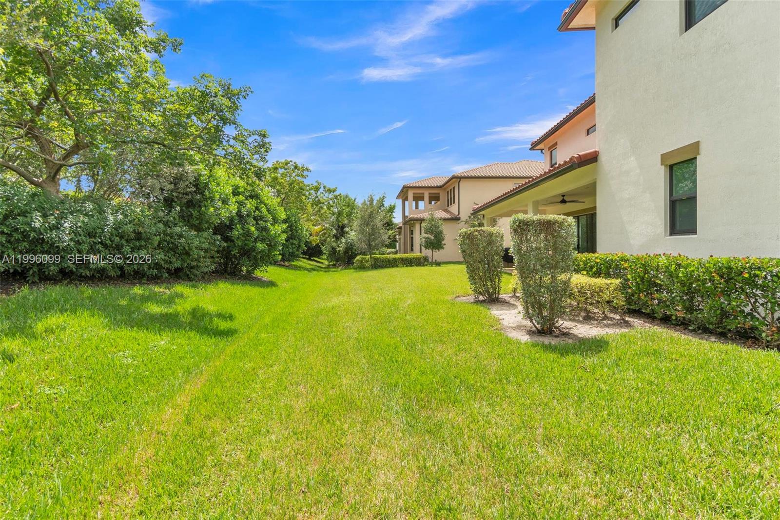 9150 Parkland Bay Dr