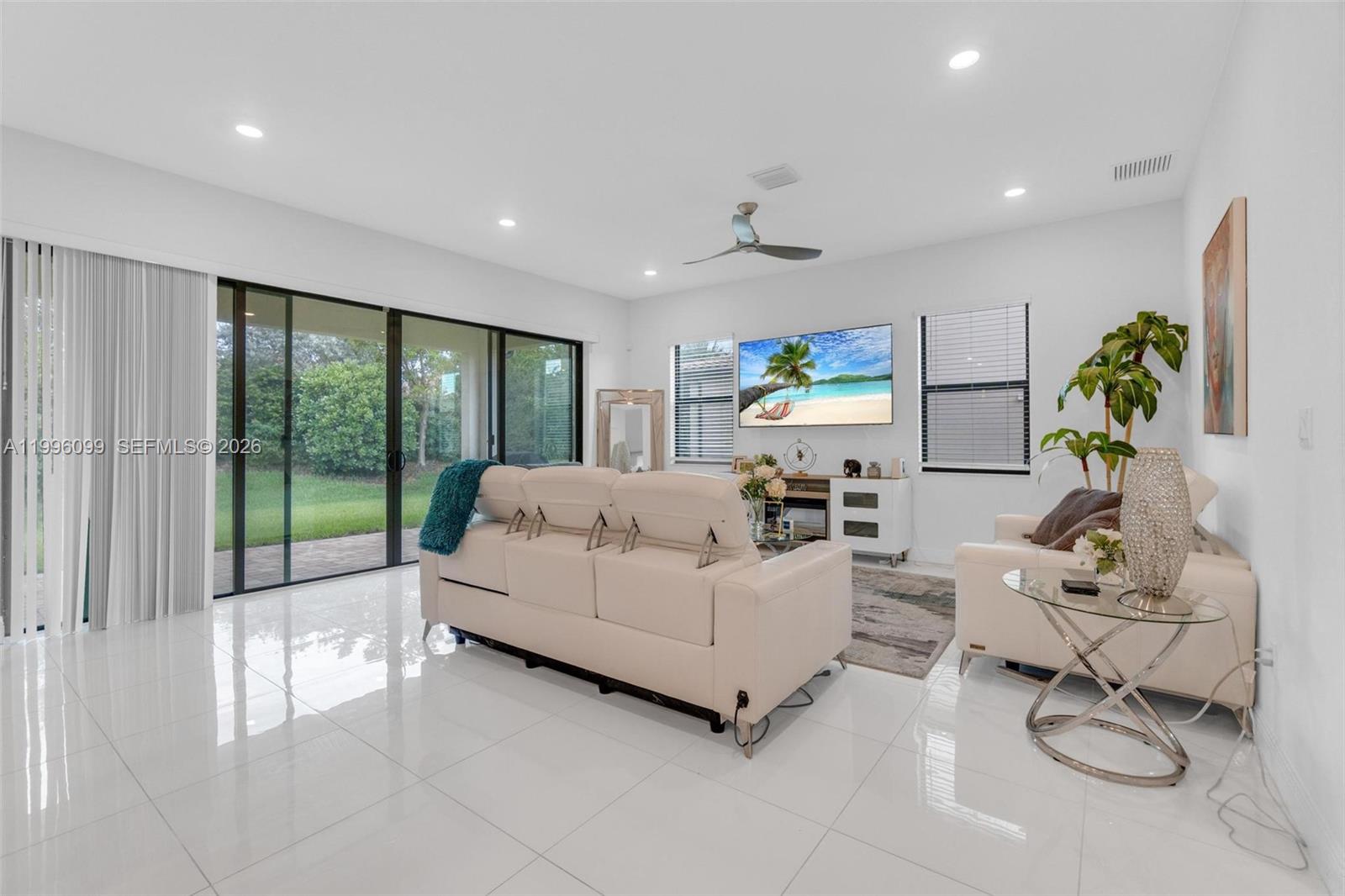 9150 Parkland Bay Dr