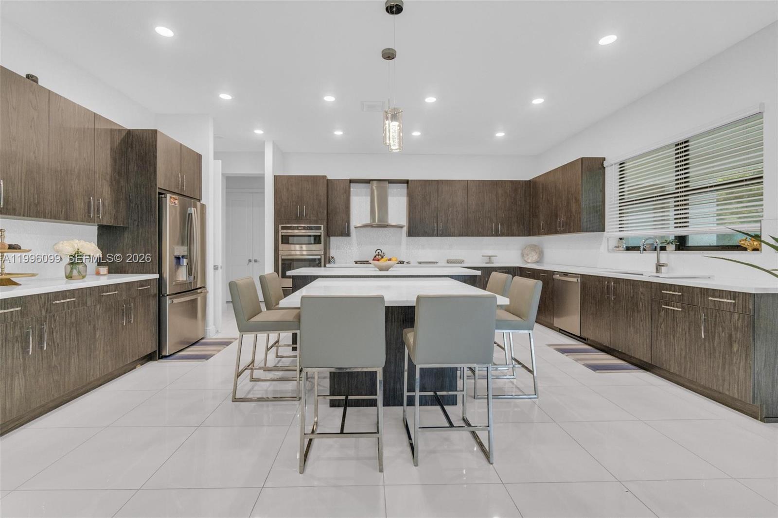 9150 Parkland Bay Dr