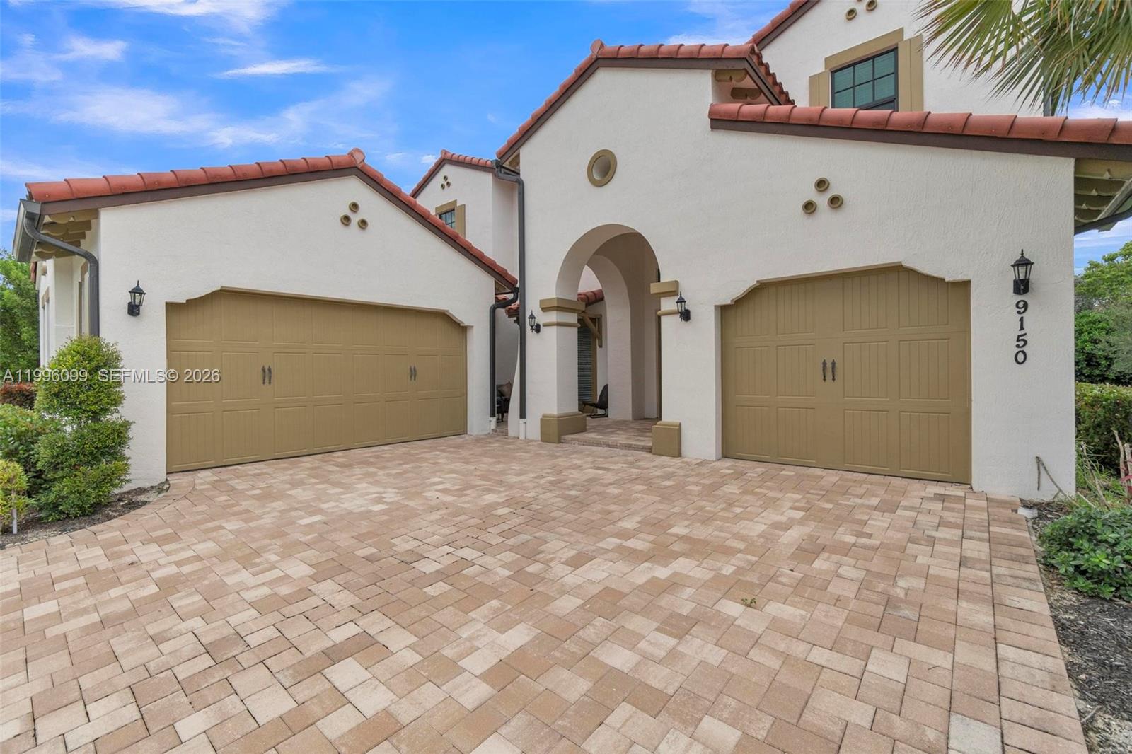 9150 Parkland Bay Dr