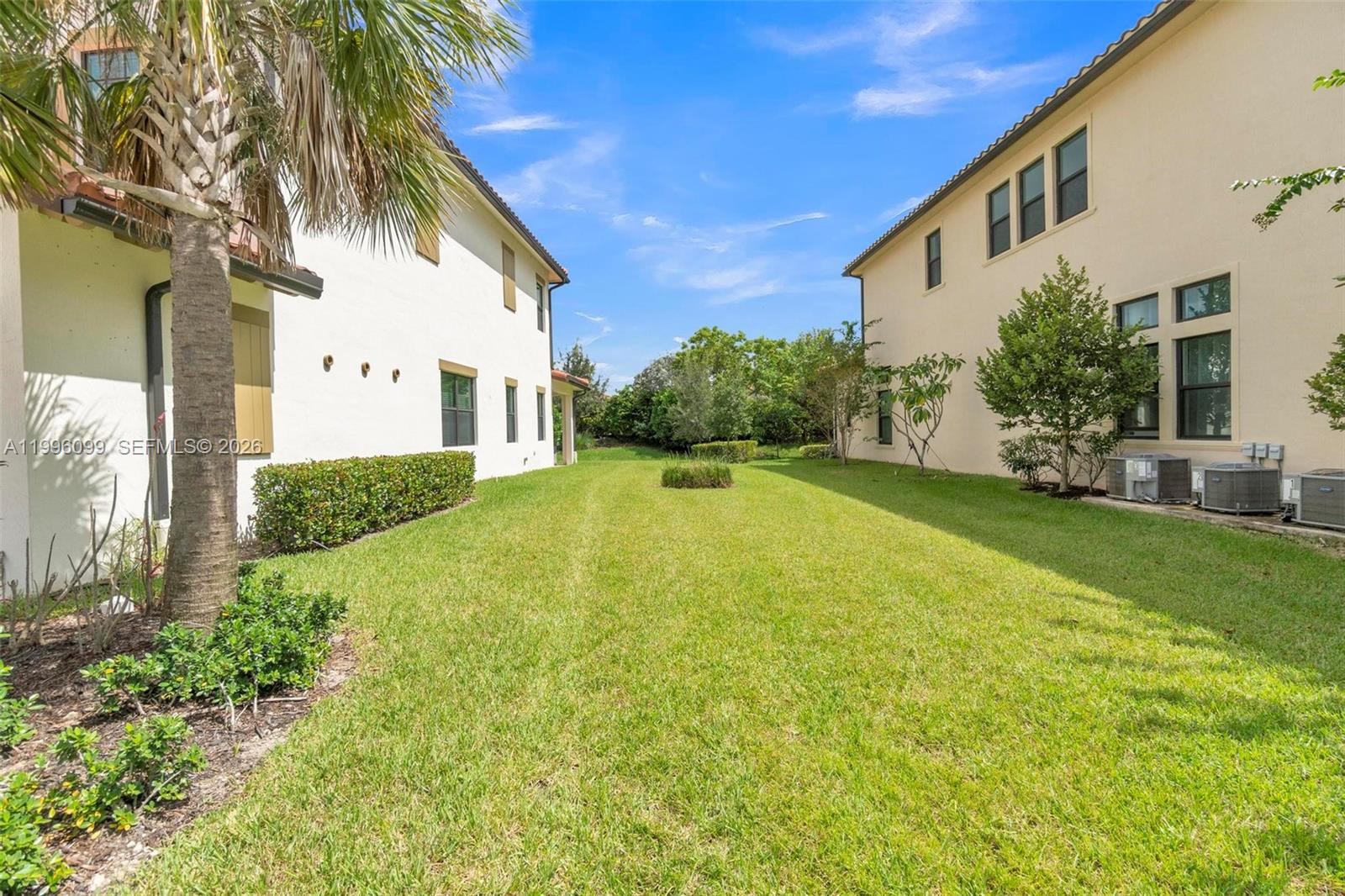 9150 Parkland Bay Dr