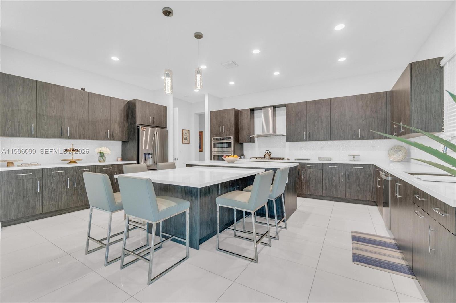 9150 Parkland Bay Dr