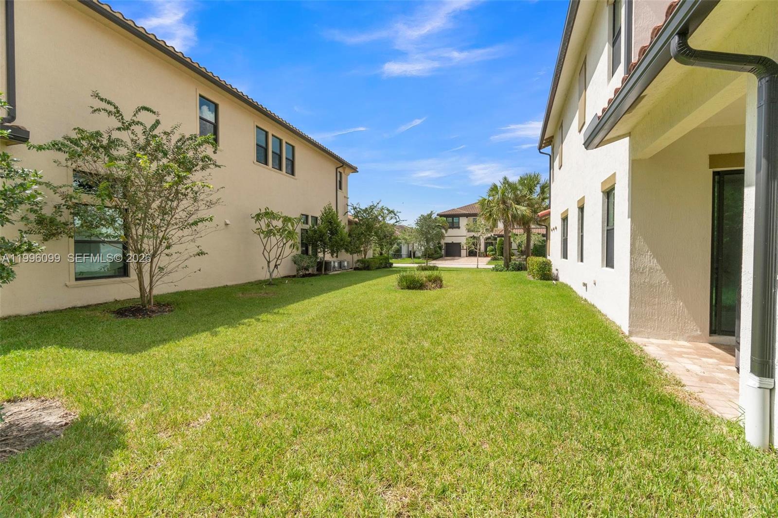 9150 Parkland Bay Dr