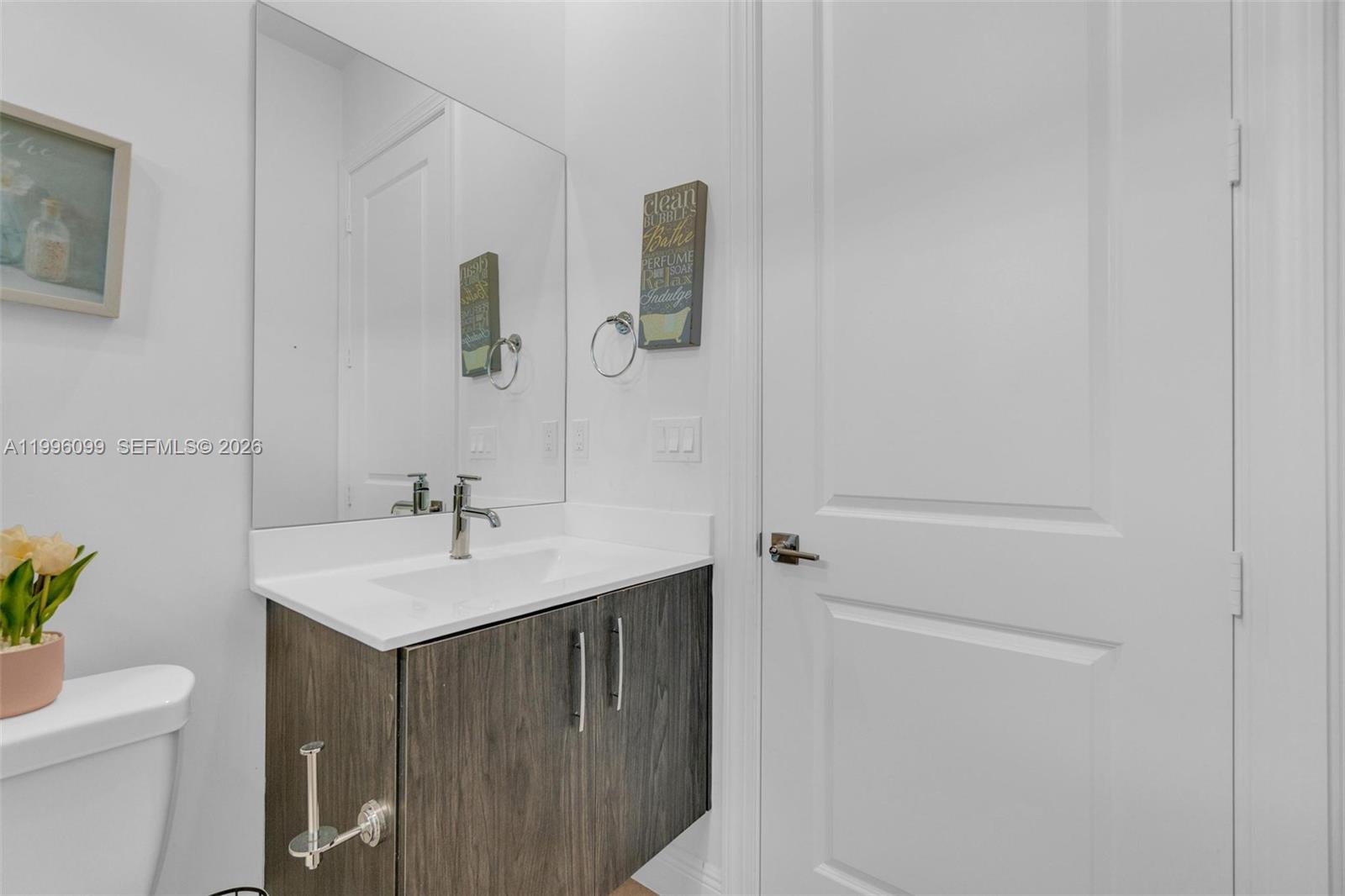 9150 Parkland Bay Dr
