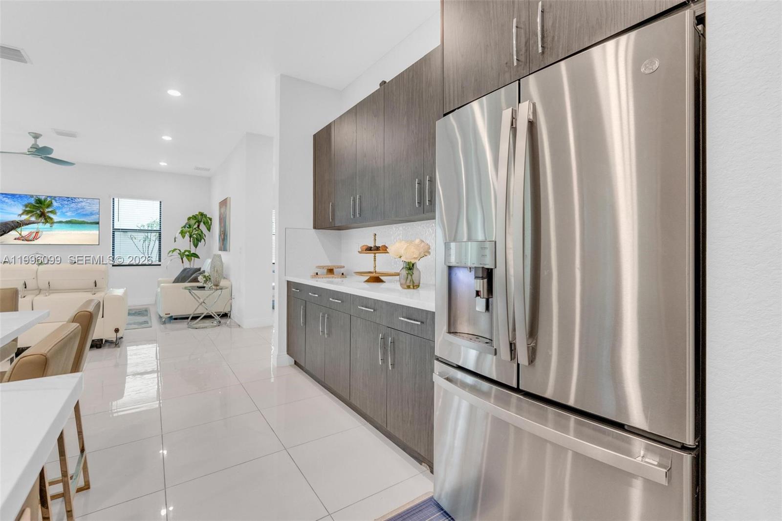 9150 Parkland Bay Dr