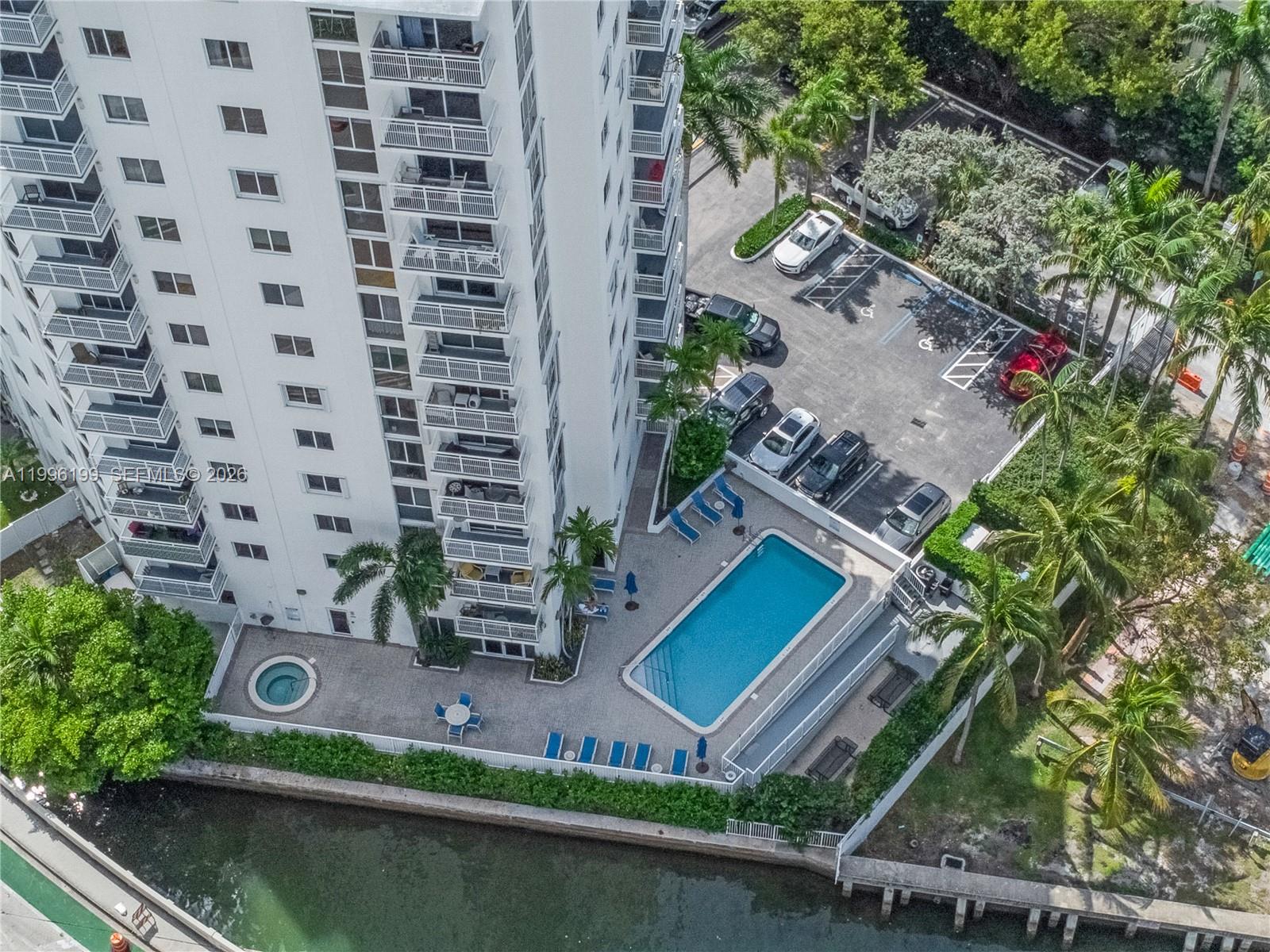 1688 West Ave # 408