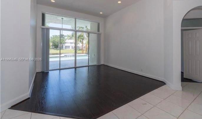 3066 Lakewood Cir