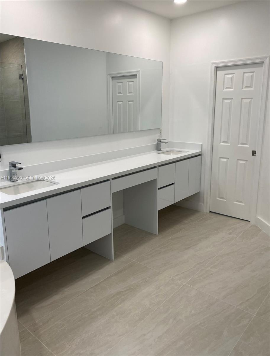3066 Lakewood Cir # 3066