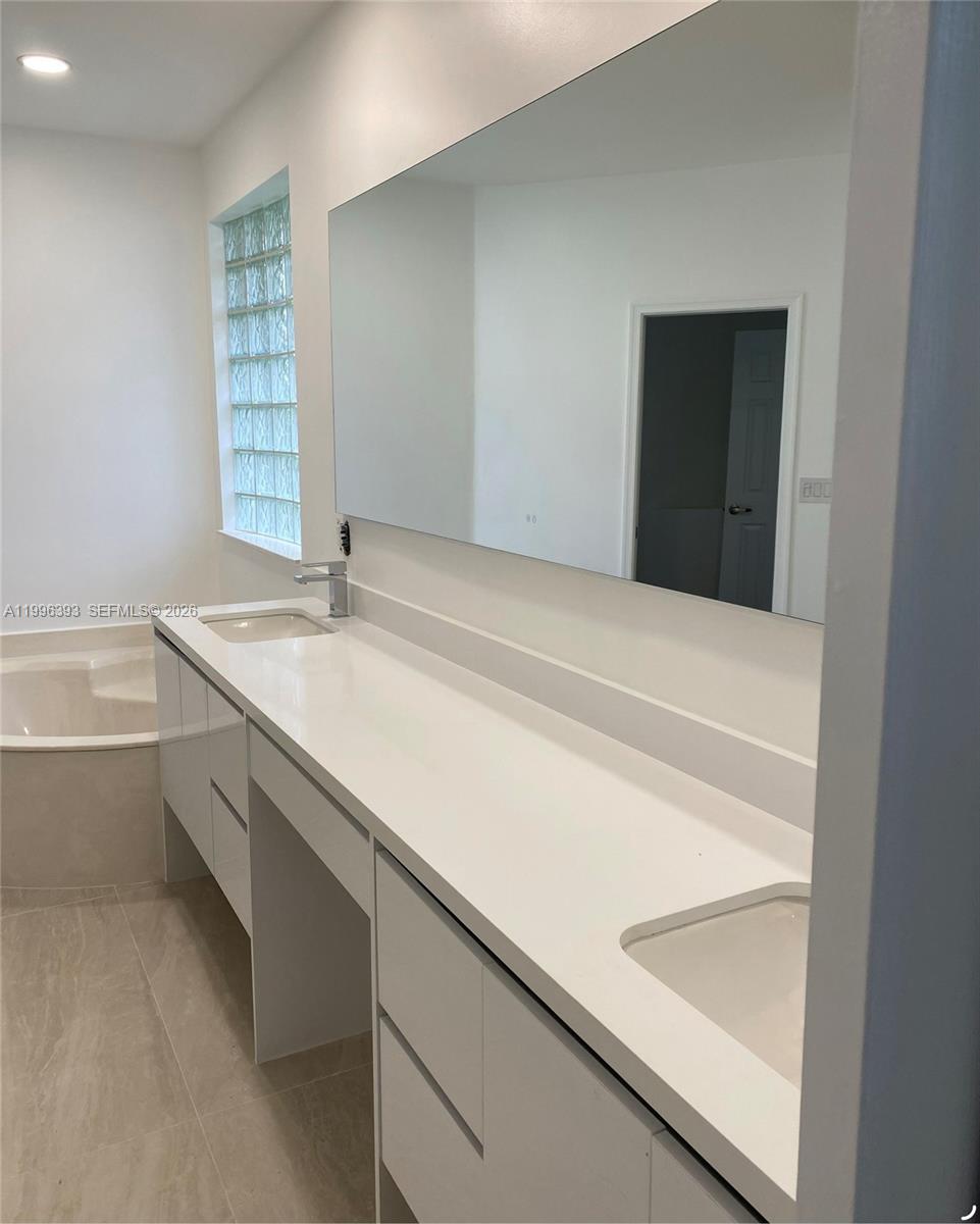 3066 Lakewood Cir # 3066