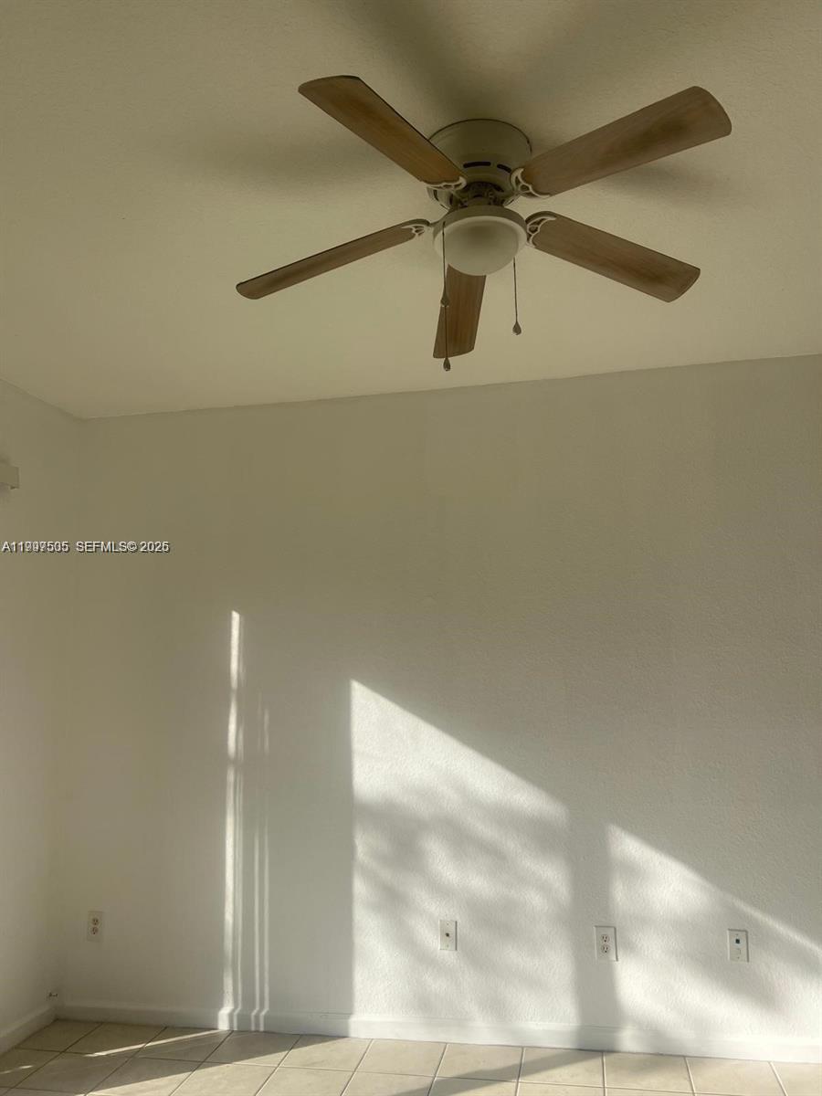 969 Abaco Ln