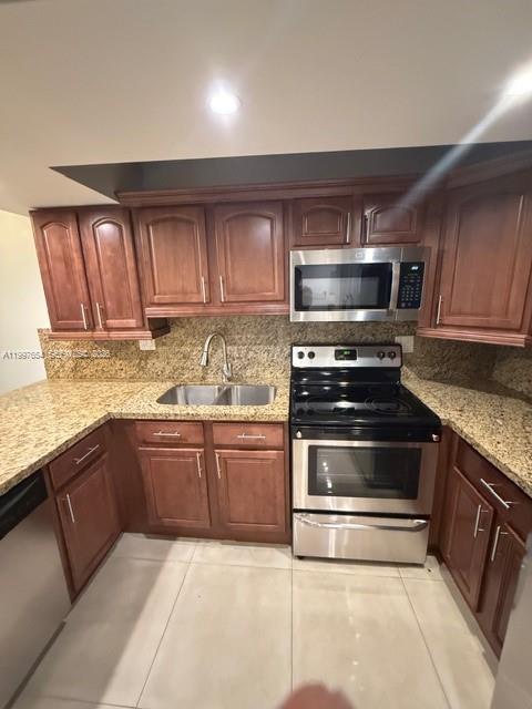 100 Lakeview Dr # 115