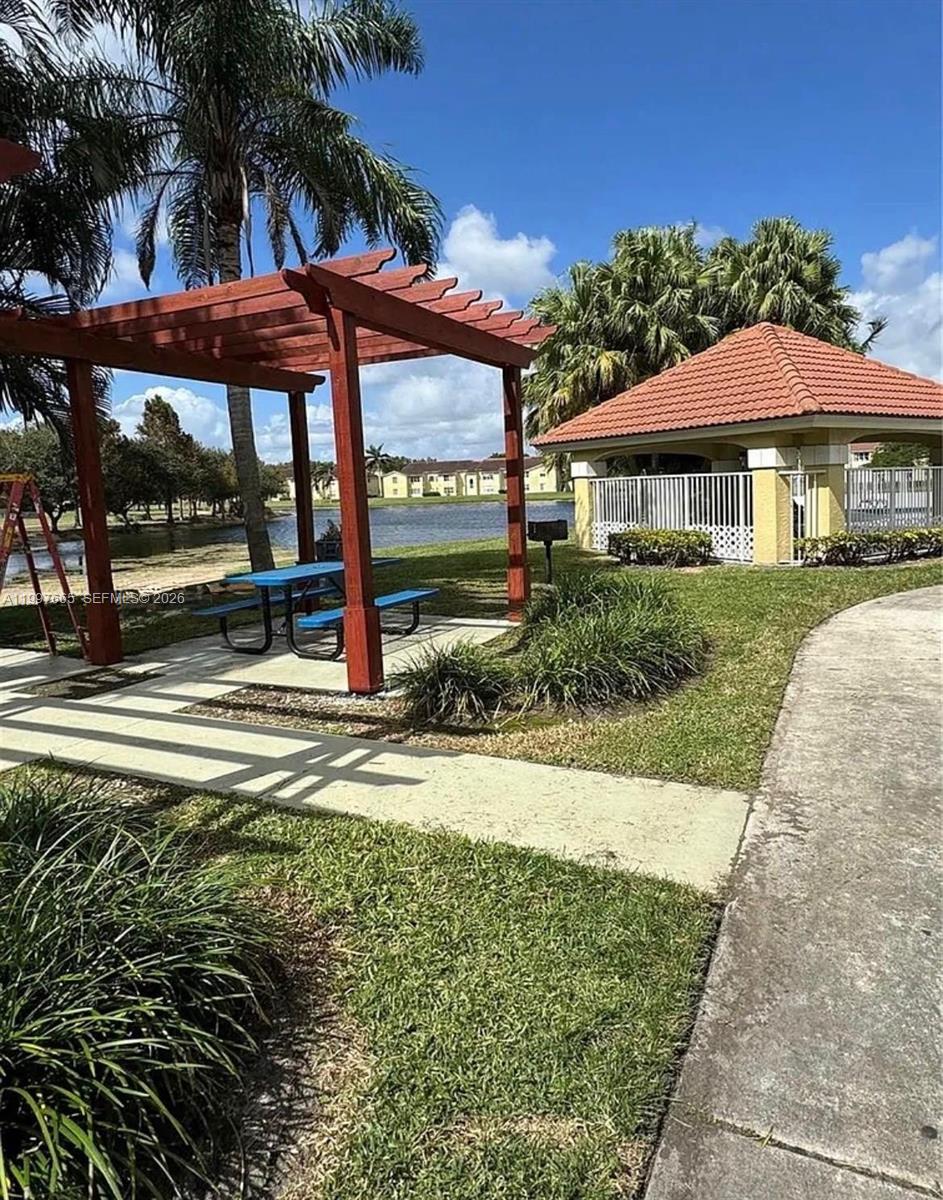 12620 Vista Isles Dr # 1027