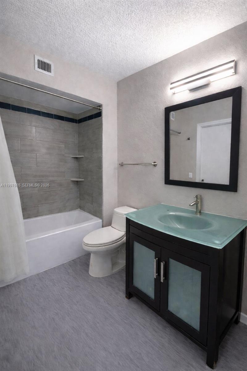 12620 Vista Isles Dr # 1027