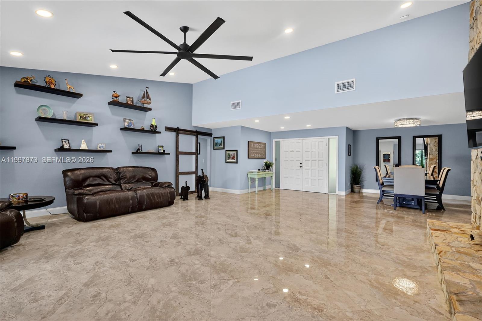 8860 SW 49th Ct