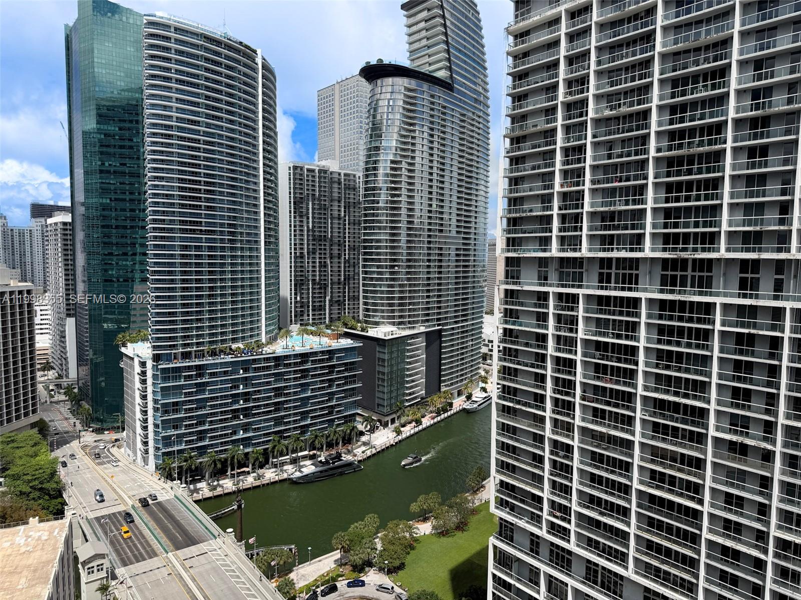 500 Brickell Ave # 3001