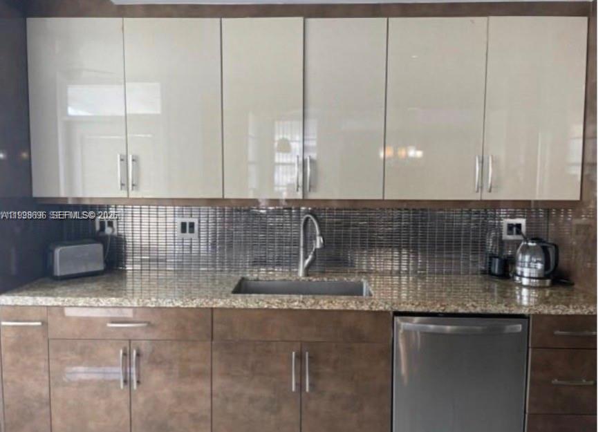 18041 Biscayne Blvd # 1104