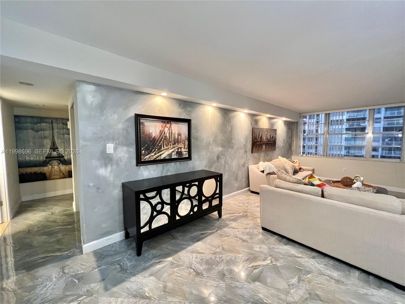 18041 Biscayne Blvd # 1104
