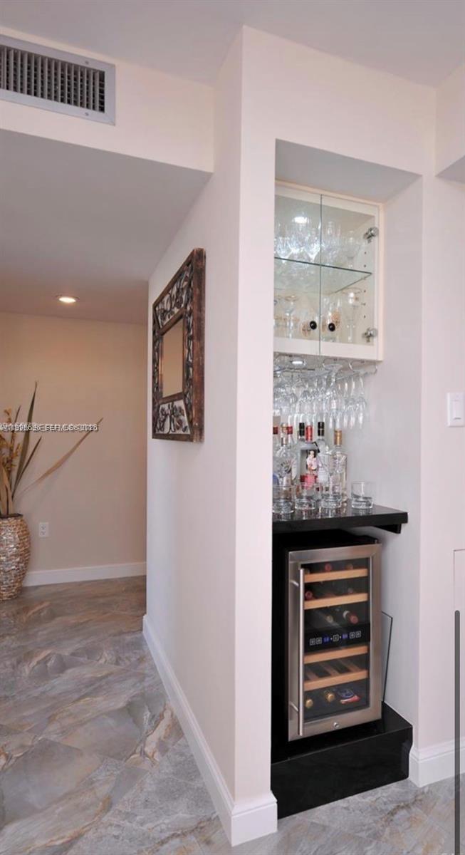 18041 Biscayne Blvd # 1104