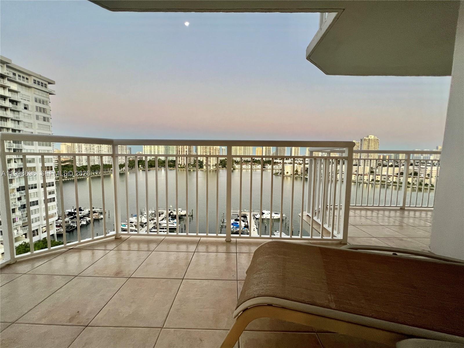 18041 Biscayne Blvd # 1104