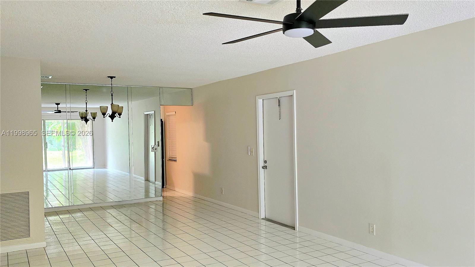 1912 Palmland Dr # 3