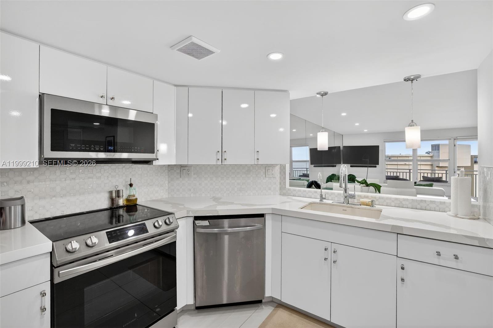 3000 E Sunrise Blvd # 14C