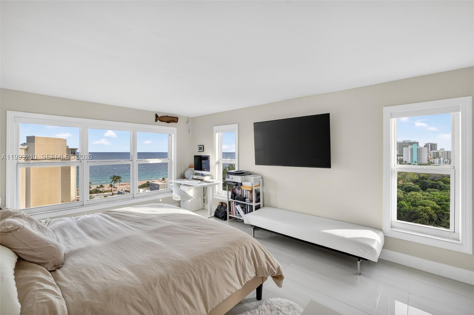 3000 E Sunrise Blvd # 14C