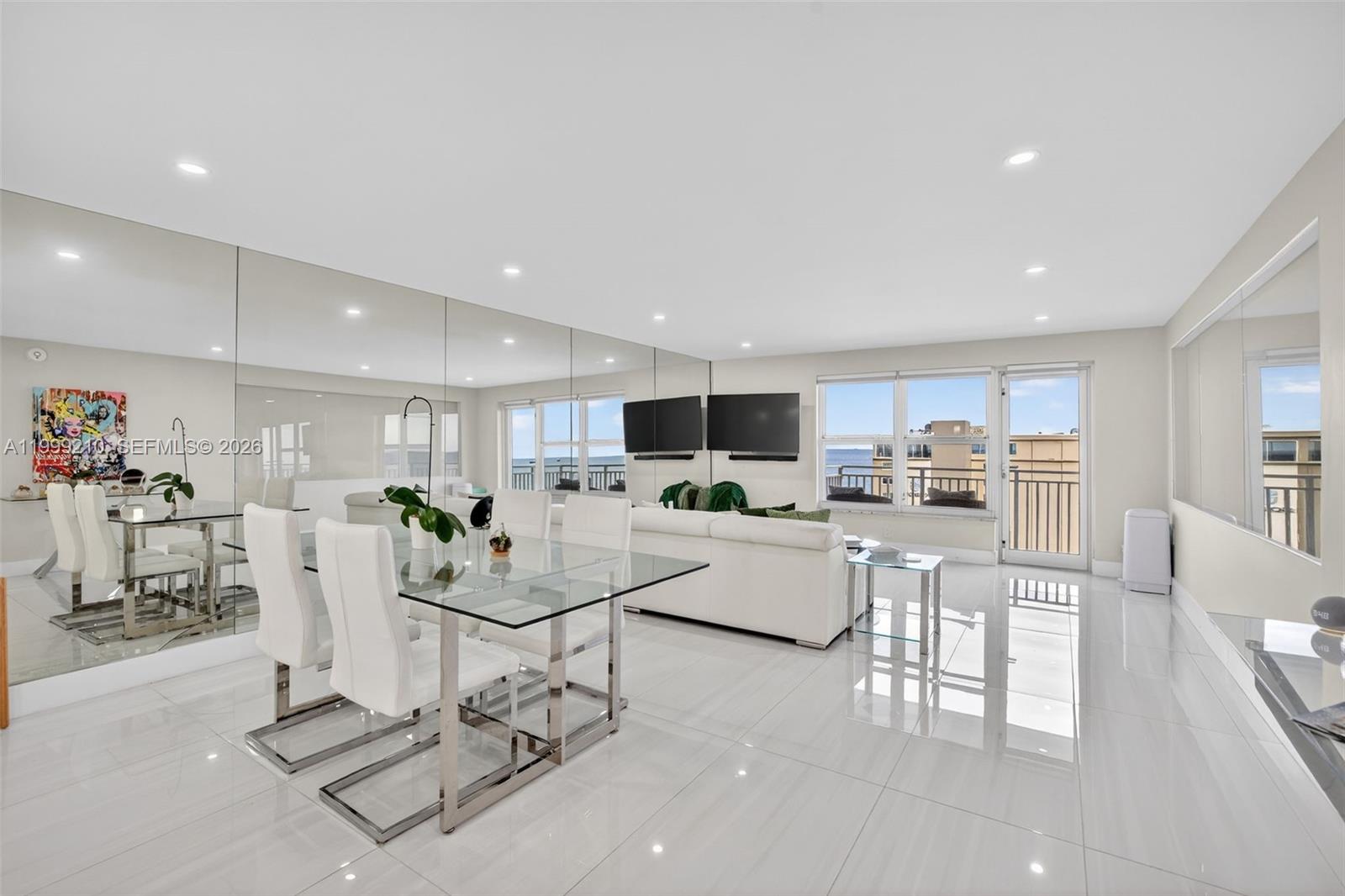 3000 E Sunrise Blvd # 14C