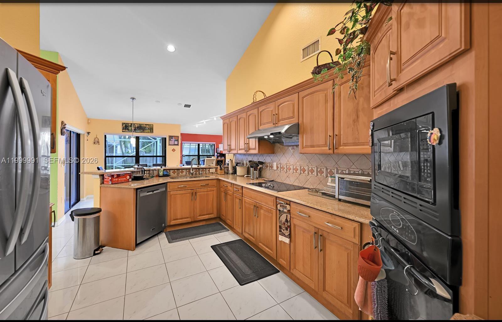 5200 NW 67th Ave