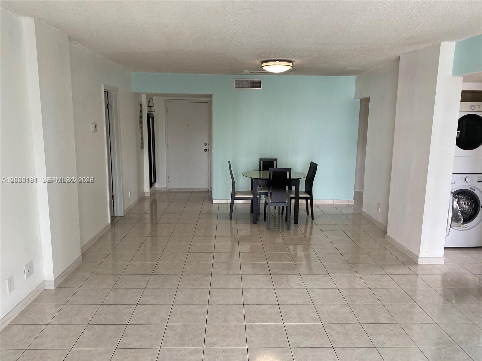 1900 Diana Dr # 3D