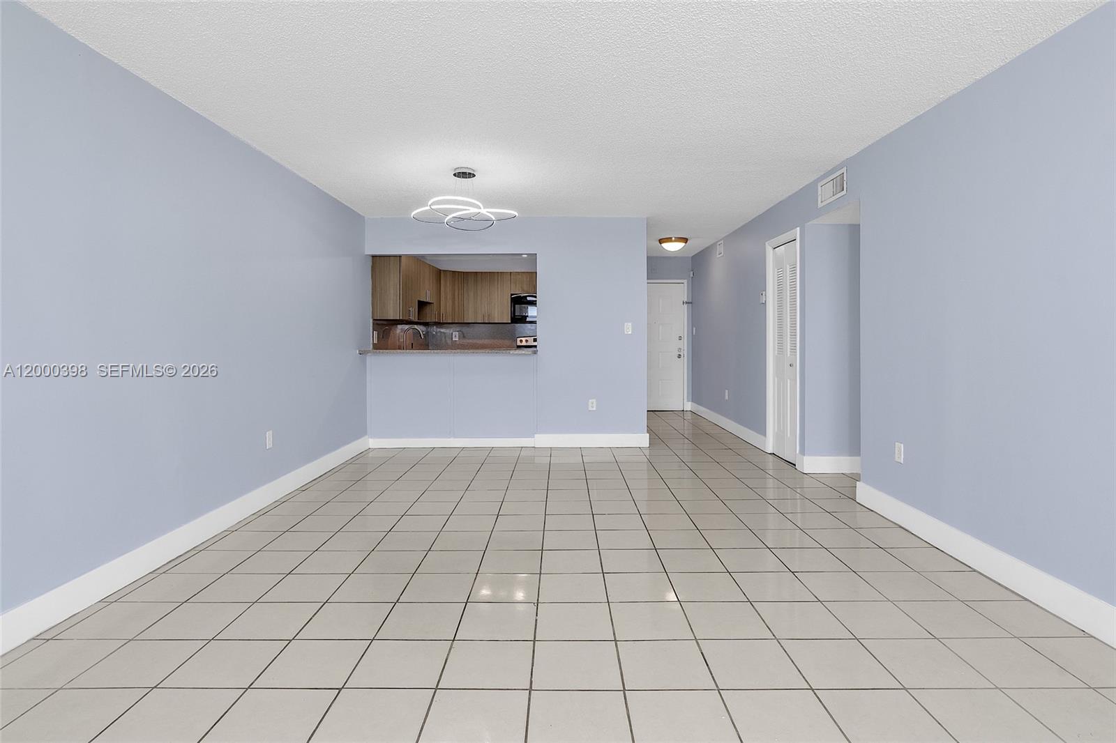 7010 NW 186th St # 409 Unit: 5-409