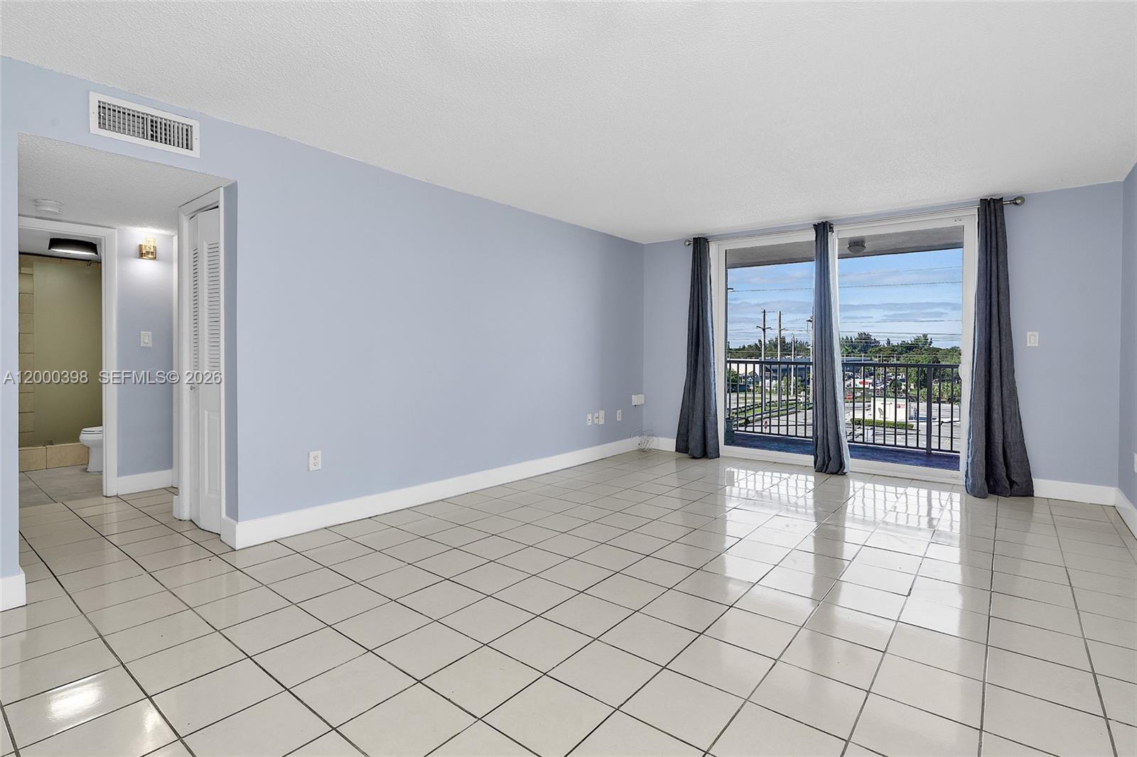 7010 NW 186th St # 409 Unit: 5-409