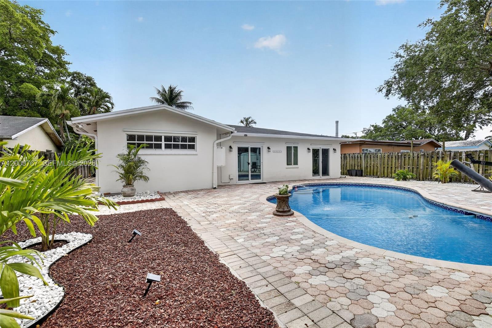 4911 SW 29th Ter