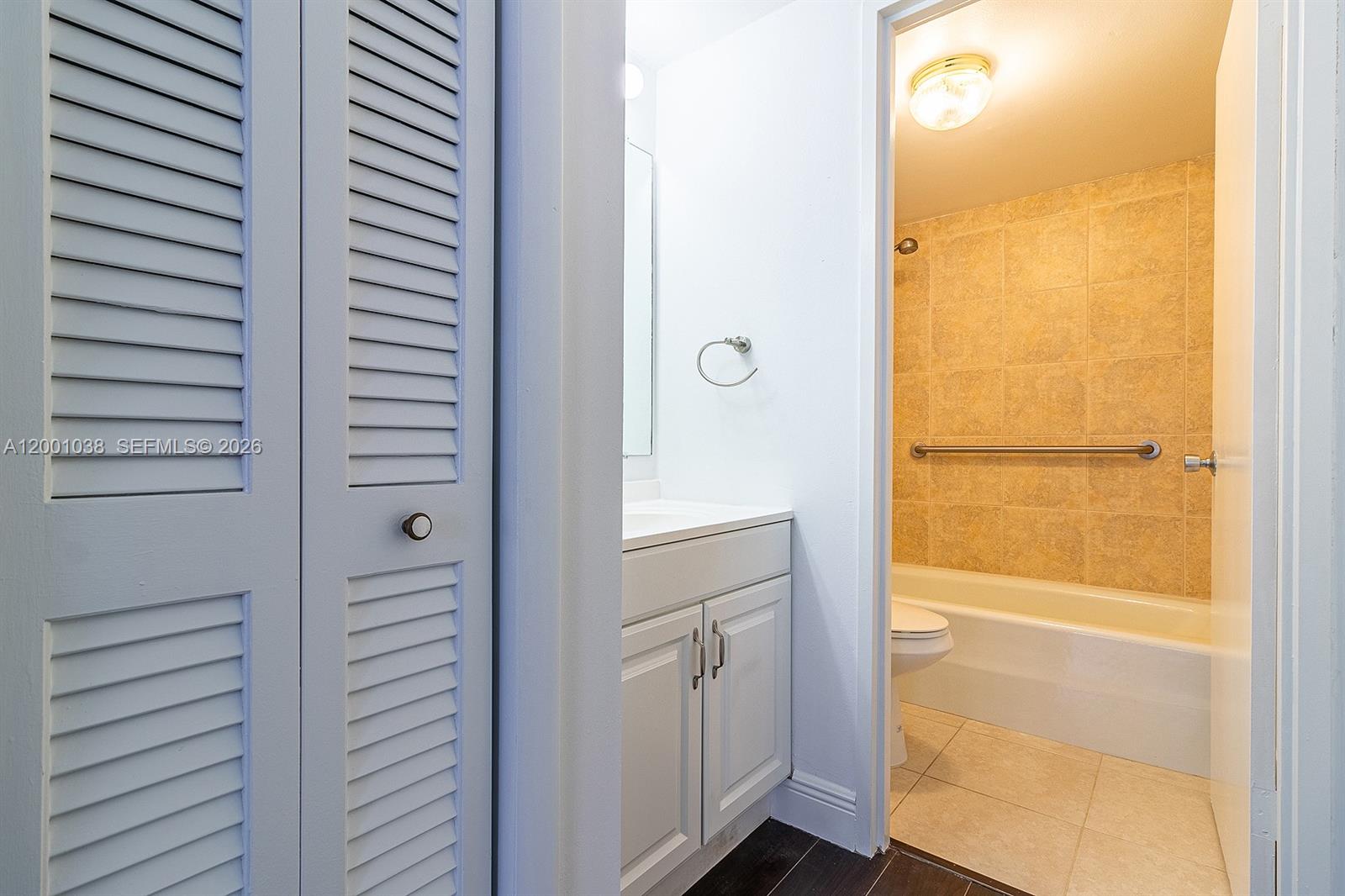 500 Three Islands Blvd # 222