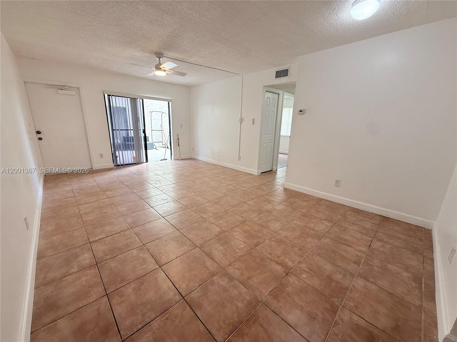 11120 Royal Palm Blvd # 10 Unit: 4-10