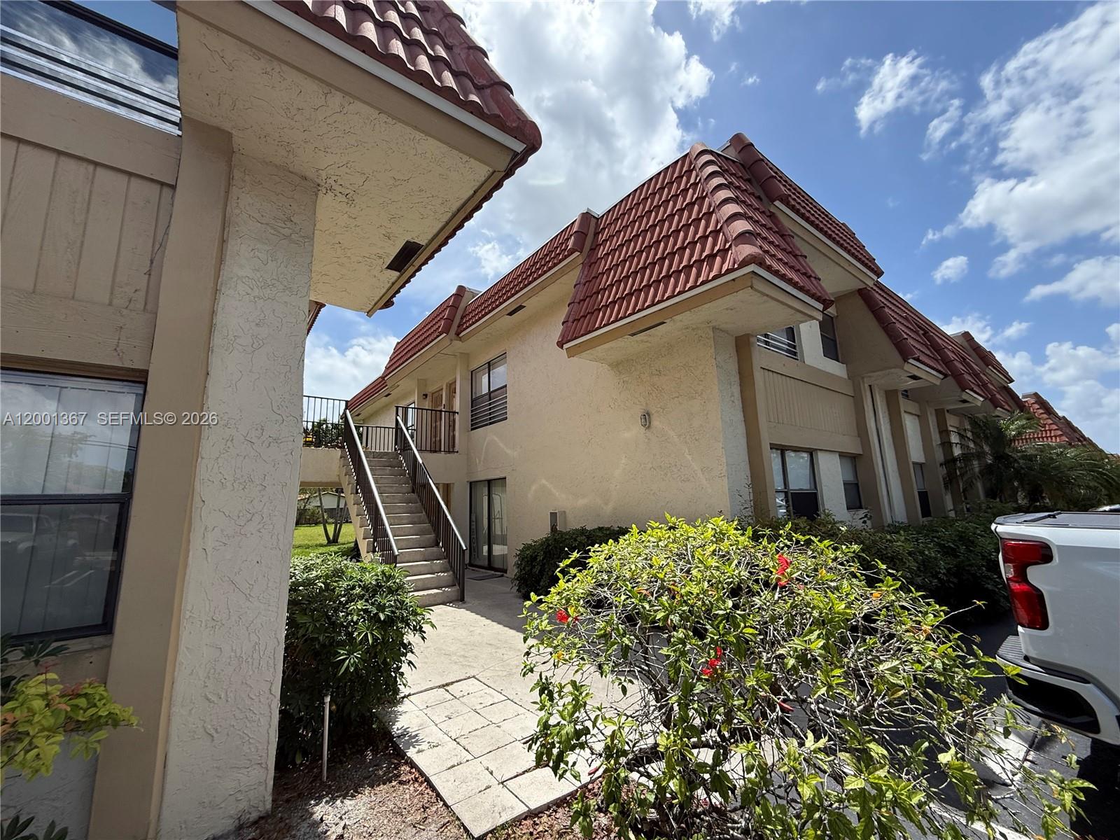 11120 Royal Palm Blvd # 10 Unit: 4-10