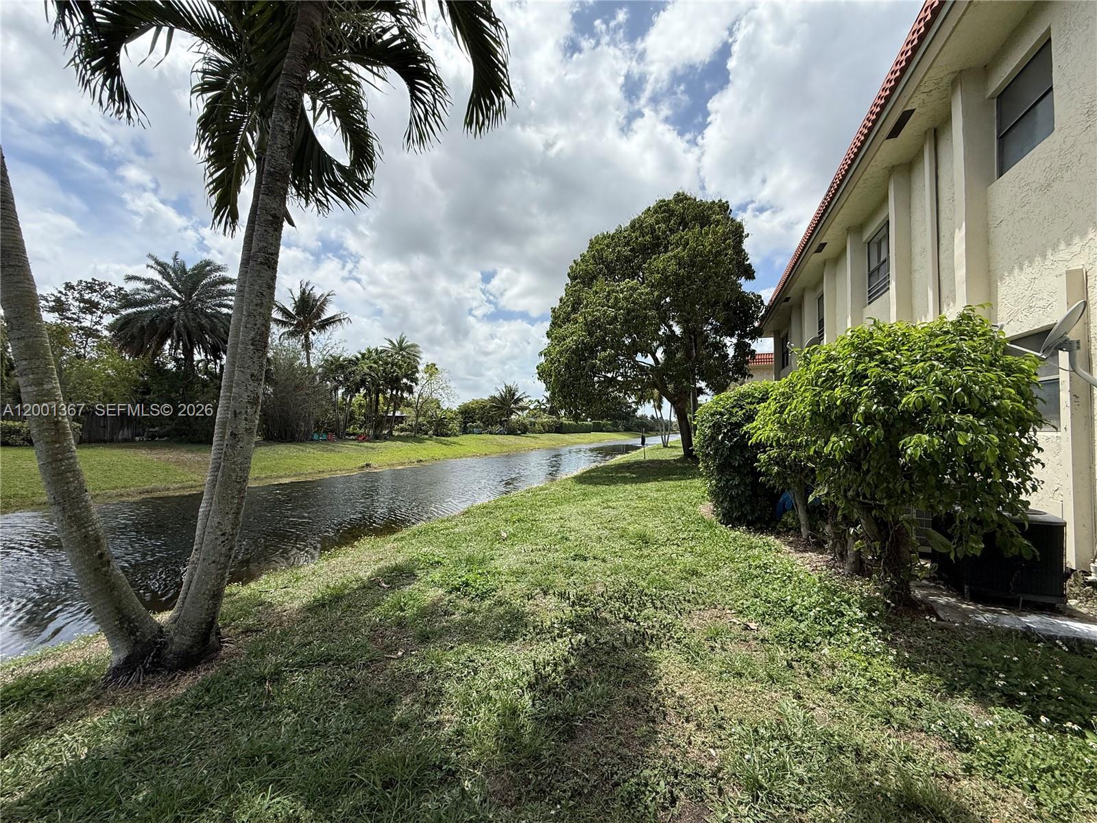 11120 Royal Palm Blvd # 10 Unit: 4-10