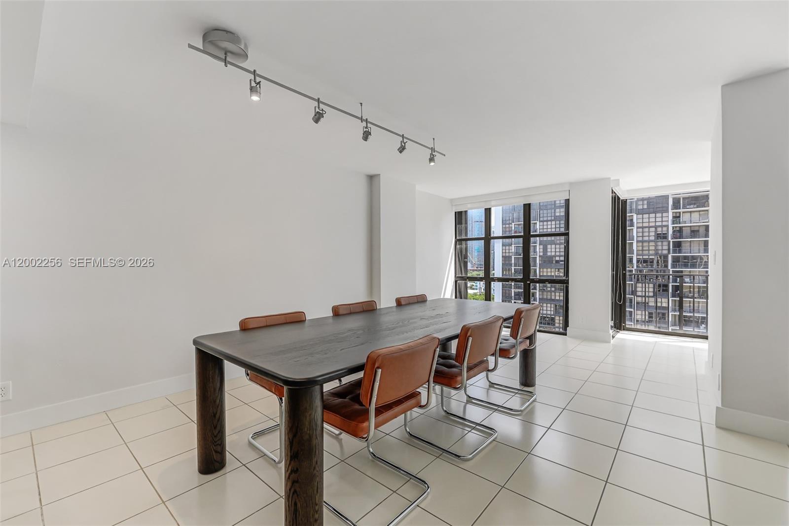 1915 Brickell Ave # C1404