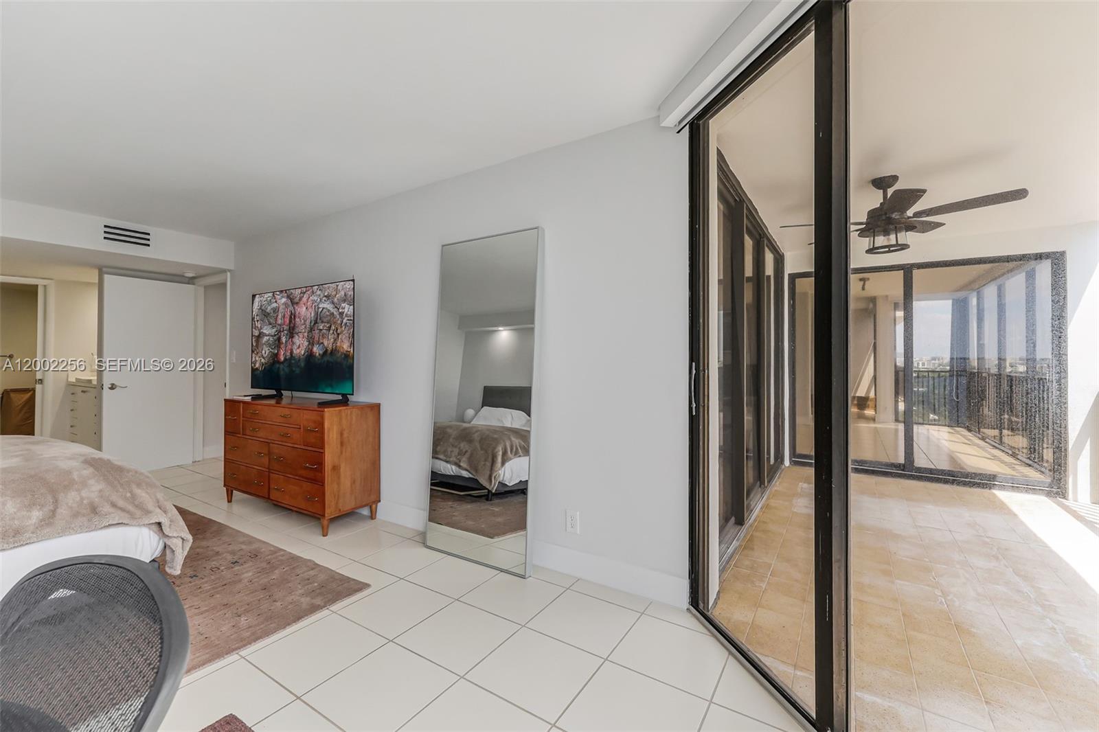 1915 Brickell Ave # C1404