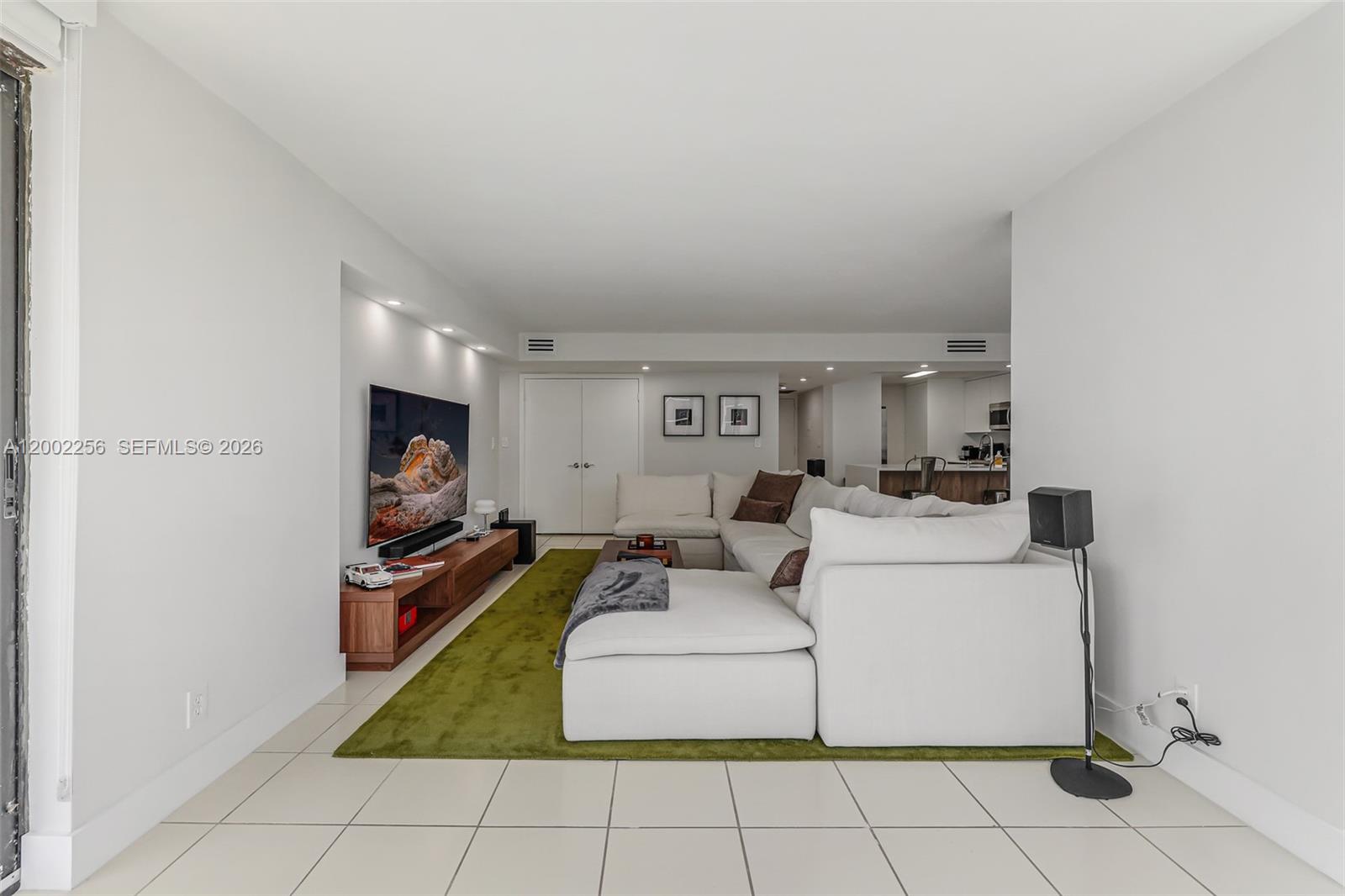 1915 Brickell Ave # C1404