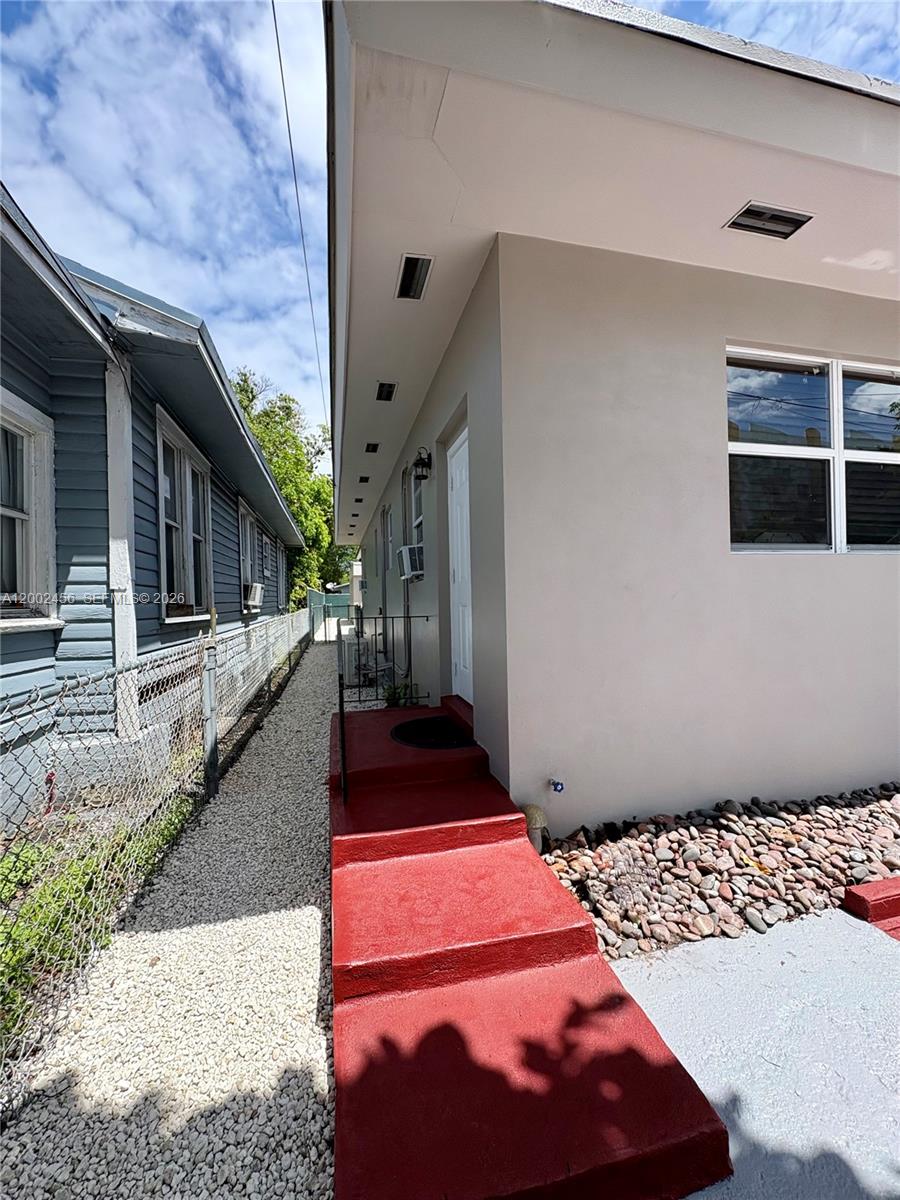 2637 NW 23rd Ct