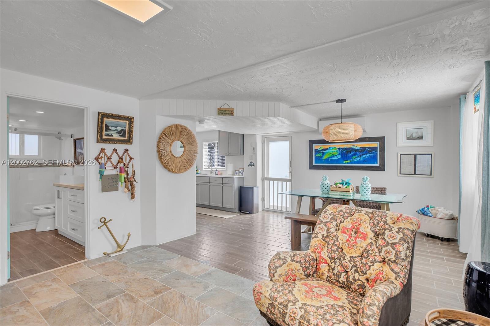 128 Dove Ave