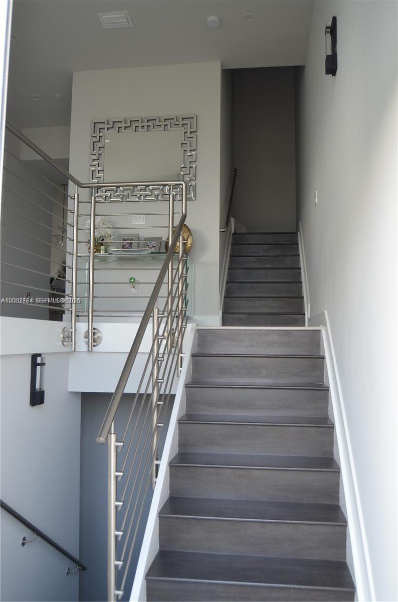 10347 NW 64th Unit: Ln